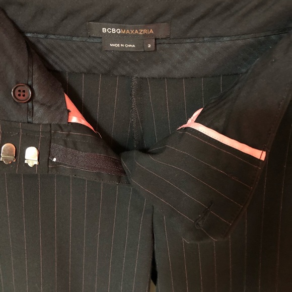 BCBG pinstriped pants in size 2 - Picture 4 of 5